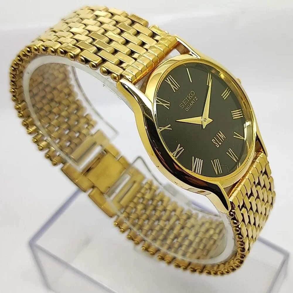 Vintage Style Seiko Quartz Mens Gold Watch & Black accents W/ Metal Strap